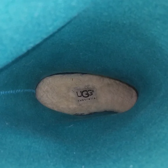 UGG plaid x hunter green rainboots - Picture 11 of 15